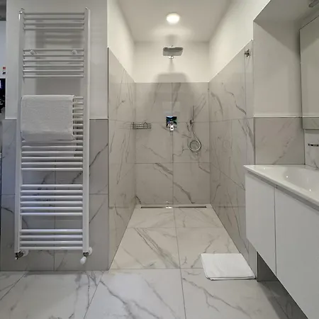 Belvedere 237b Lakeview Luxury Apartmán