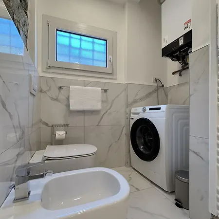 Belvedere 237b Lakeview Luxury * גיפה
