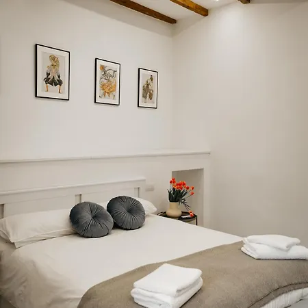 Belvedere 237b Lakeview Luxury Apartmán *